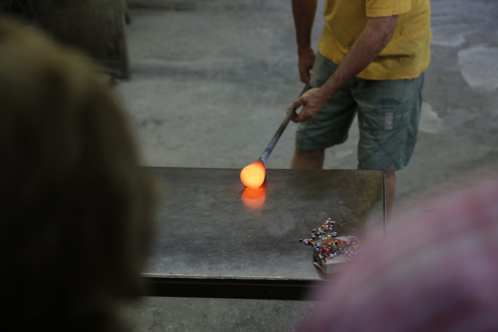 The same handwork, skills matured in the Murano tradition — today also on the Venetian mainland.